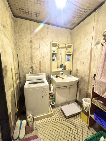 高崎市下室田町1398-96の独立洗面台
