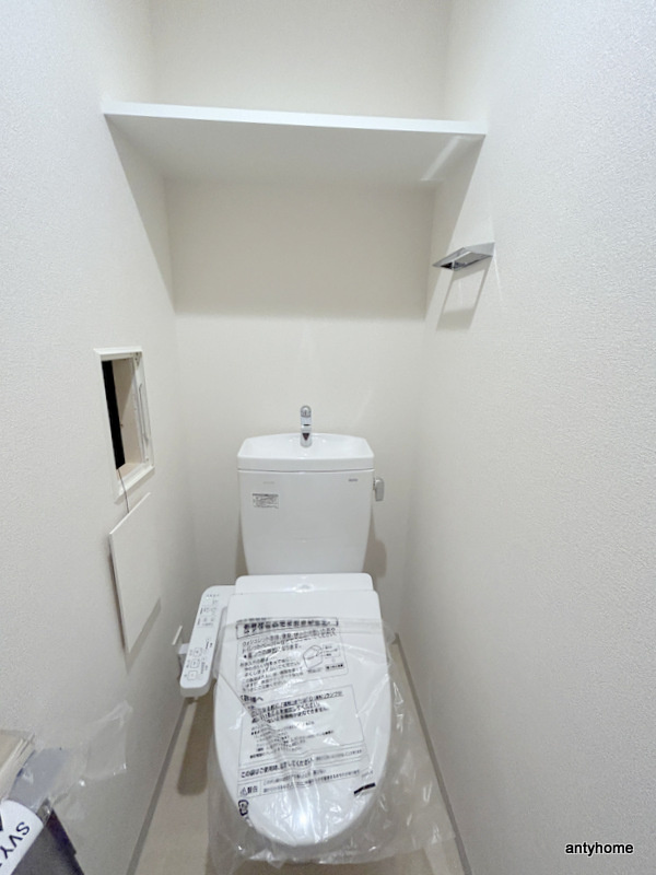 プレサンス堺筋本町エグゼブラン 仲介手数料無料のトイレ