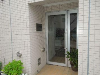 荒川区東日暮里４丁目の賃貸マンション