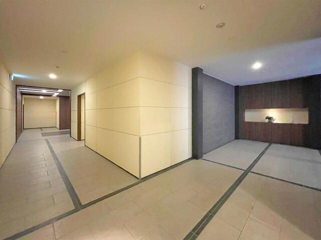 RJRプレシア吉塚駅前Ⅱ　東吉塚小学校区のロビー|RJRプレシア吉塚駅前Ⅱ