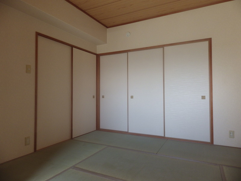 ルミエール花園の和室