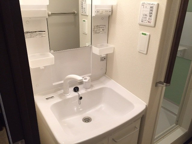 レオネクストひまわりの内装|独立洗面台