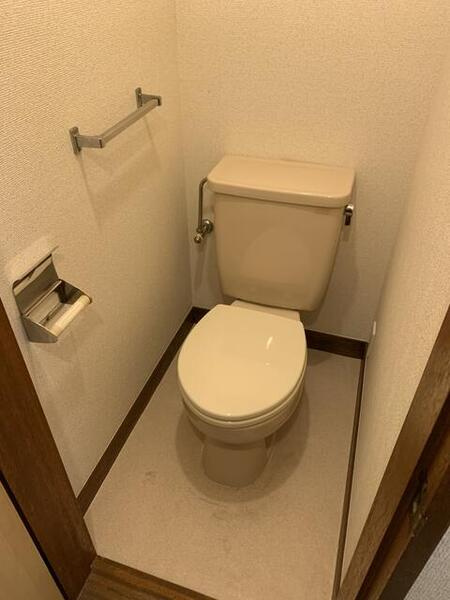 メゾン王城のトイレ|コンパクトで使いやすいトイレです