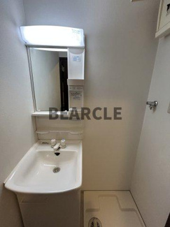【独立洗面台】 | グランシティレジデンス京都駅前　（旧：GARNET RESIDENCE 七条河原町） | 独立洗面台で身支度をすべて済ませてしまいましょう
