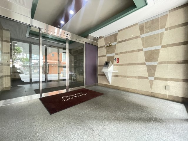 【エントランス】プレサンス神戸駅前