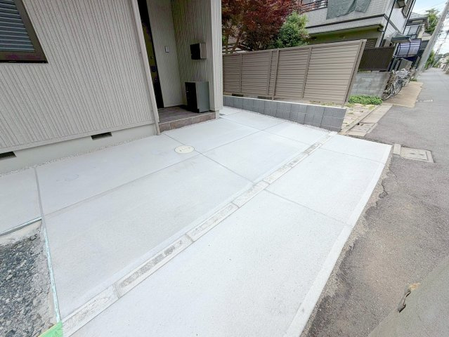 下連雀2丁目ヘーベルハウスの駐車場