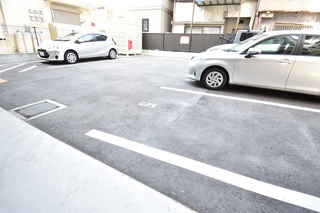 エンクレスト御供所の駐車場