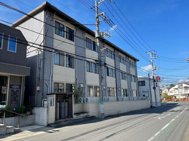 北小金ハイツの外観