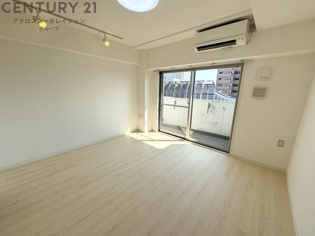 セレニテ甲子園1の居間