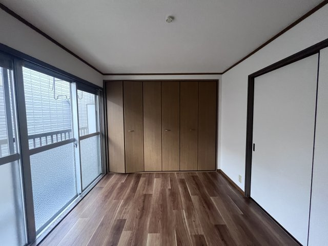 伊勢田マンションの寝室