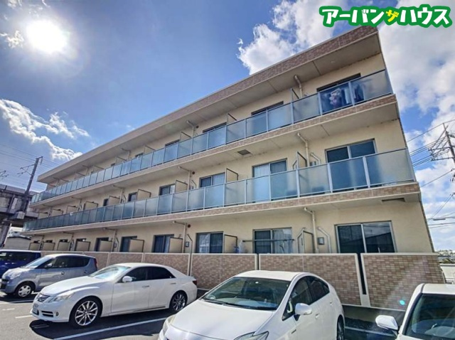 ゲパール高島駅前