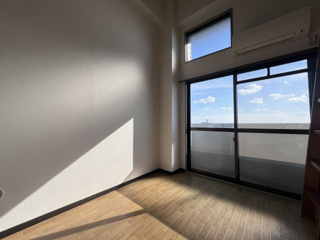 リアライズ塩屋の寝室