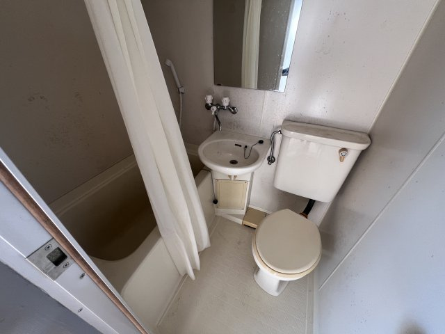 リアライズ塩屋の浴室