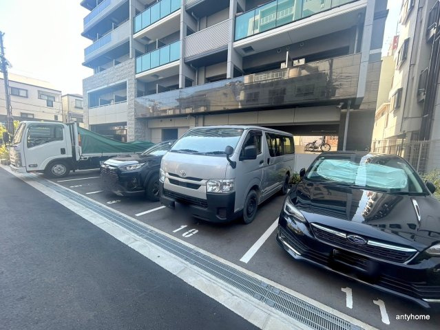 S-RESIDENCEドーム前千代崎　仲介手数料無料の駐車場