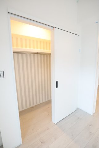 大阪市都島区内代町３丁目の賃貸マンションの収納
