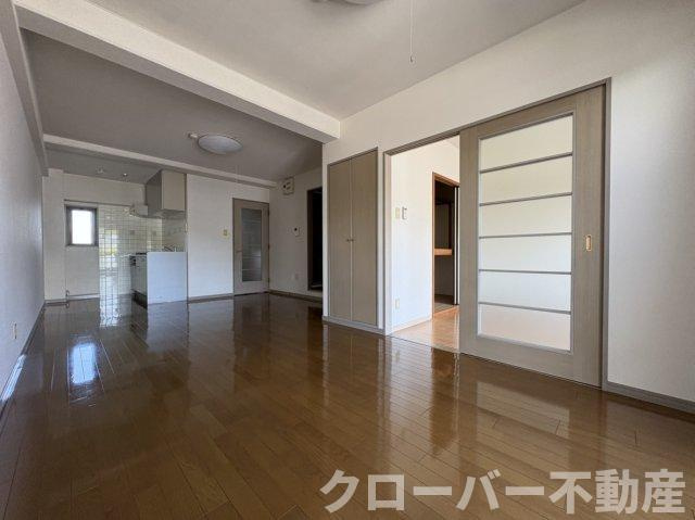 スカイハイの居間・リビング