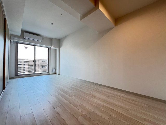 アーバネックス南森町WESTの居間・リビング