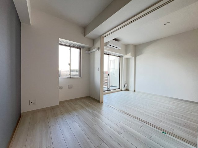 アーバネックス南森町WESTの洋室