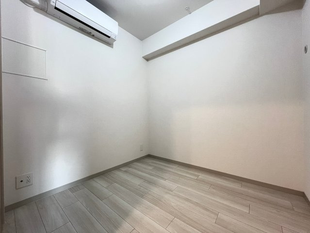 アーバネックス南森町WESTの洋室
