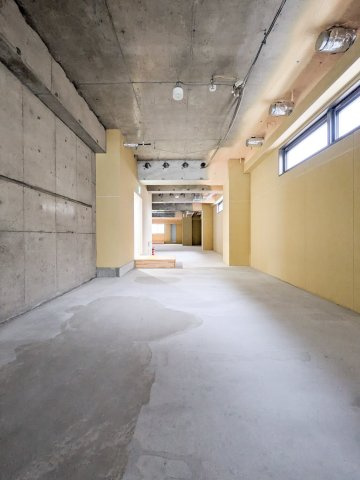 芦屋市大原町の店舗事務所の内装