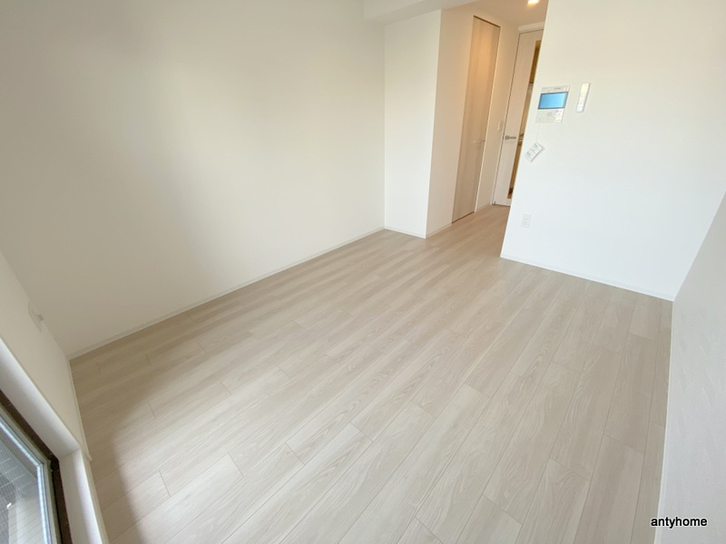 Quintet NAMBA　仲介手数料無料の洋室