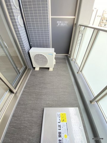 Quintet NAMBA　仲介手数料無料のバルコニー