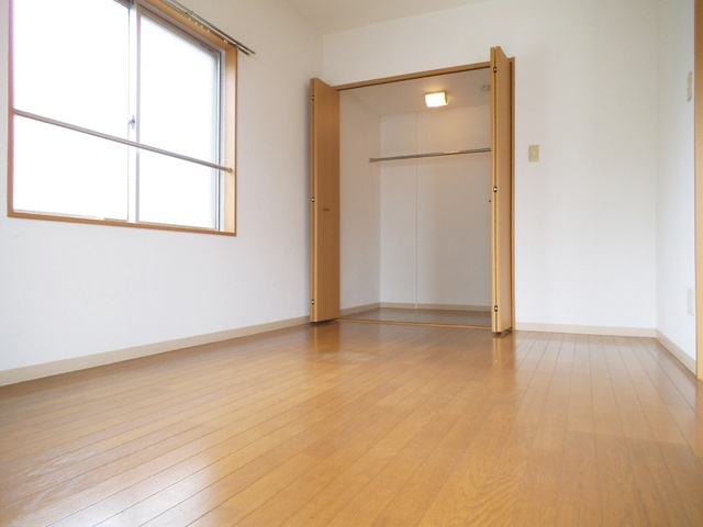 アドレ志茂の洋室|6.5帖の居室です☆