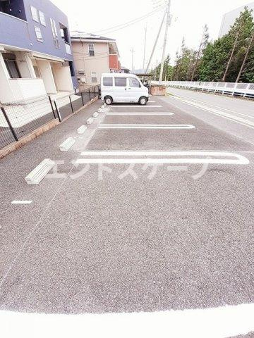 アクアクロスＡの駐車場|高崎、前橋のお部屋探しはエンドスケープまで！お客様の理想お聞かせ下さい♪