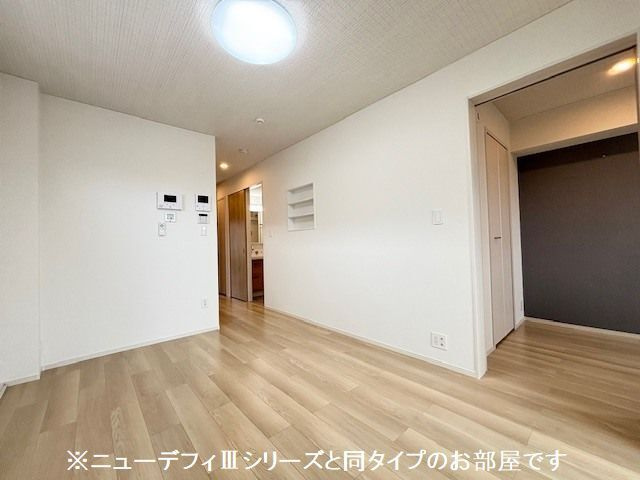 【居間・リビング】ルーチェフルサワＧＪ