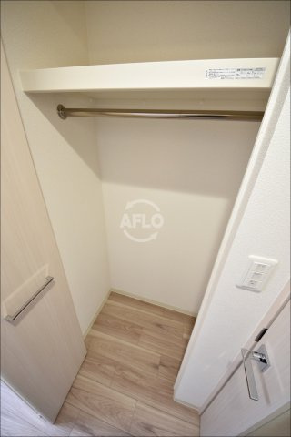 プレサンス松屋町ヴェルデスの収納|プレサンス松屋町ヴェルデス　クローゼット