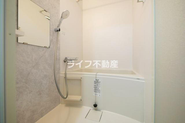 LIVIAZ OSAKA Veriteのシャワールーム|コンパクトで使いやすいシャワールームです