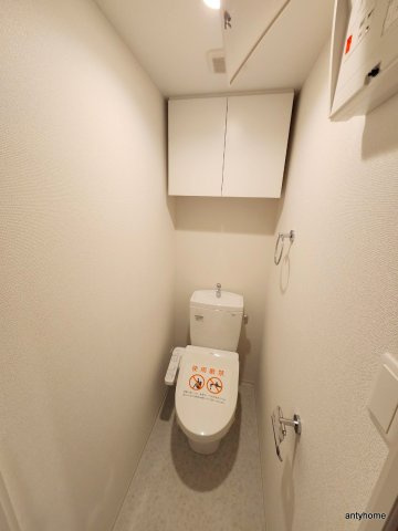 セレニテ本町リアン　仲介手数料無料のトイレ