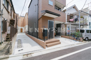 ＯＪ　ＨＩＬＬＳ　ＦＩＲＳＴの画像