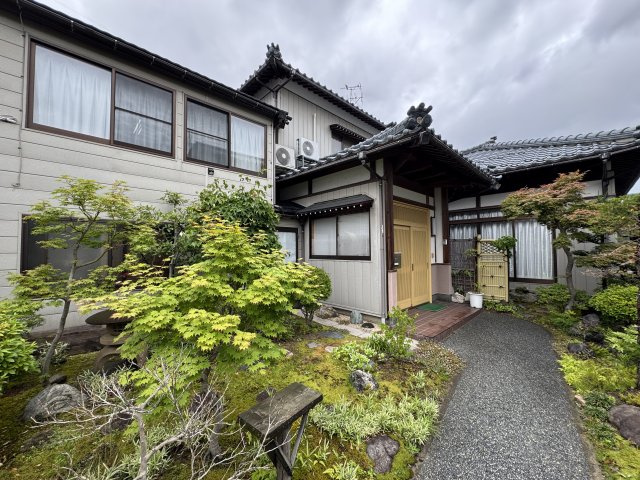 東区上木戸1丁目　中古戸建の庭