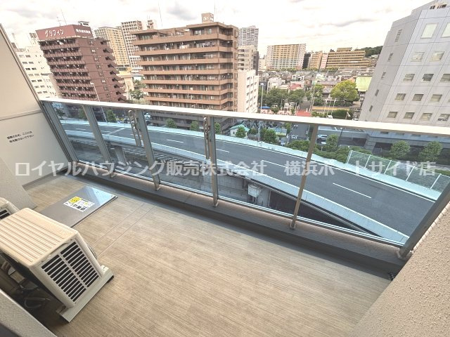 【バルコニー】