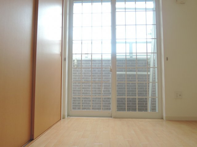 ルーセントベガの洋室