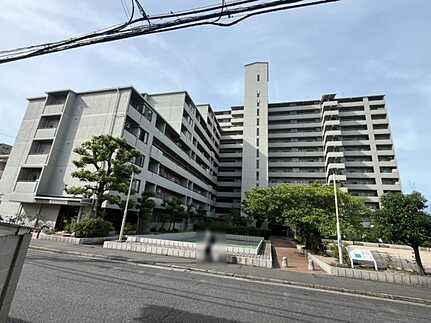 エバーグリーン江波山の外観