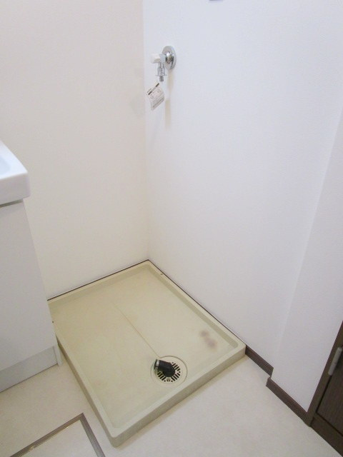 コーポ佐野の設備|室内洗濯機置き場
