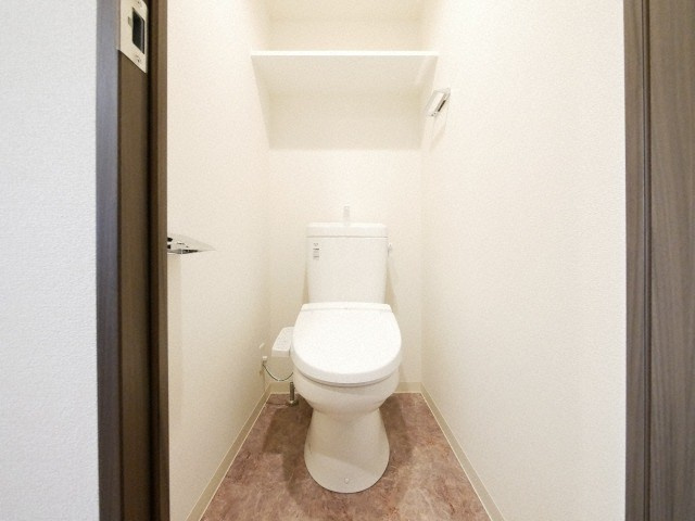 プレサンス松屋町ヴェルデスのトイレ