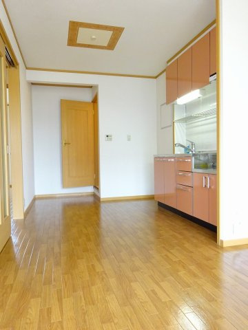 Ⅰ棟２０１号室　ＤＫ９．４帖