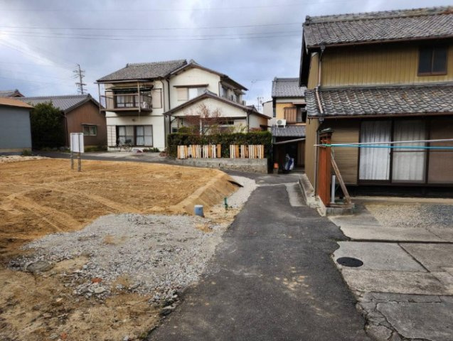 知多郡東浦町大字石浜字平林　売り土地の前面道路含む現地写真|前面道路含む現地写真です