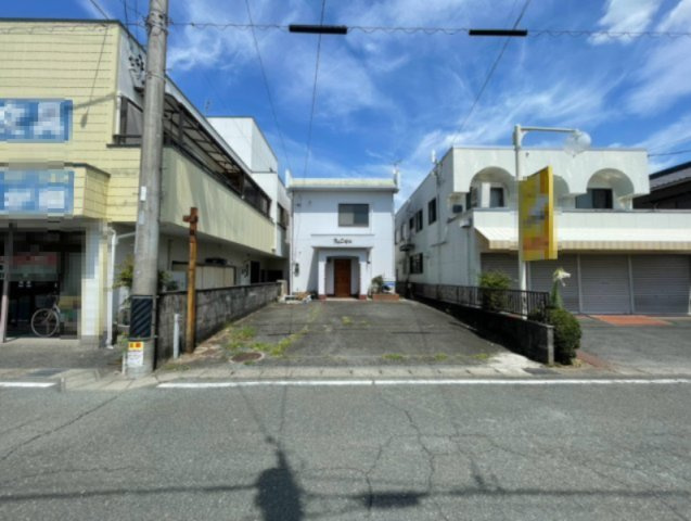 豊川市光明町貸店舗の外観