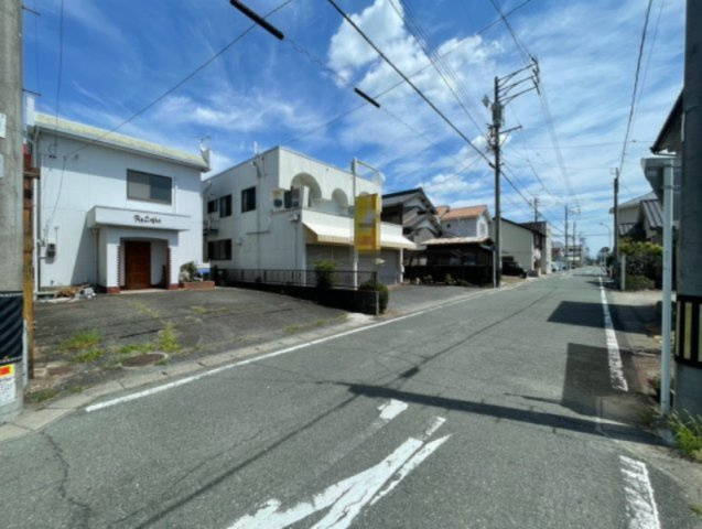豊川市光明町貸店舗の外観