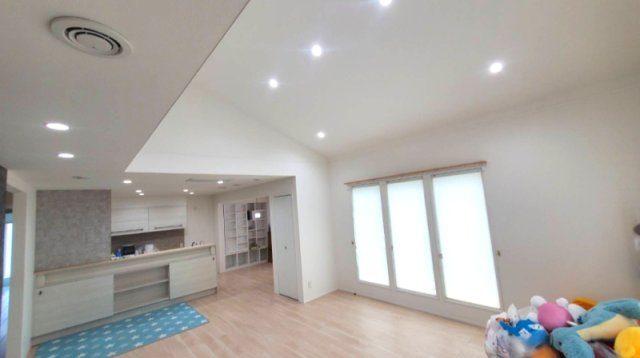寄居町赤浜　中古住宅平屋建（太陽光発電付ｵｰﾙ電化住宅）の居間・リビング