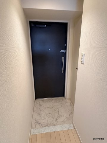 エスレジデンス本町マークス　仲介手数料無料の玄関