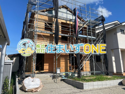 【外観】 | 【新築分譲住宅　～クレイドルガーデン～】山形市千歳第4　☆全1棟☆ | 【Appearance】
表現された空間は豊かな光と風を纏い、暮らしの時間を豊かにしてくれます。デザインされた空間と競い合うかのような充実した建物設備も家族の時間を彩ってくれることでしょう。