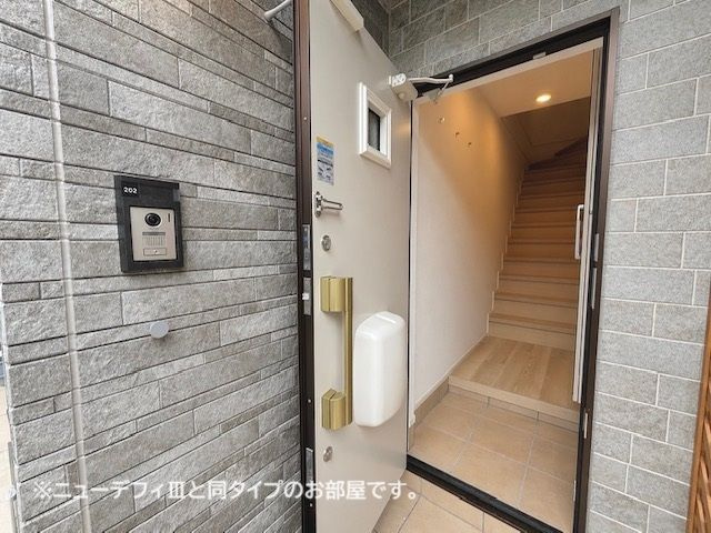 【玄関】ルーチェフルサワＧＪ