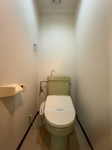 糟屋郡志免町南里６丁目の賃貸マンションのトイレ