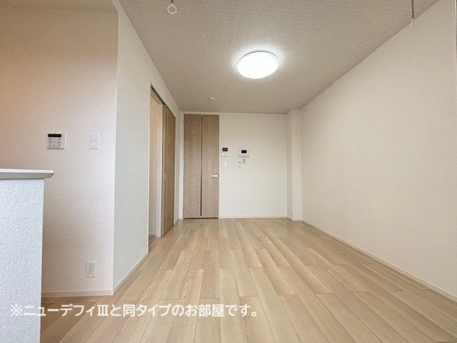 【居間・リビング】ルーチェフルサワＧＪ