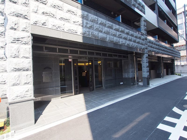 【エントランス】プレサンス梅田　